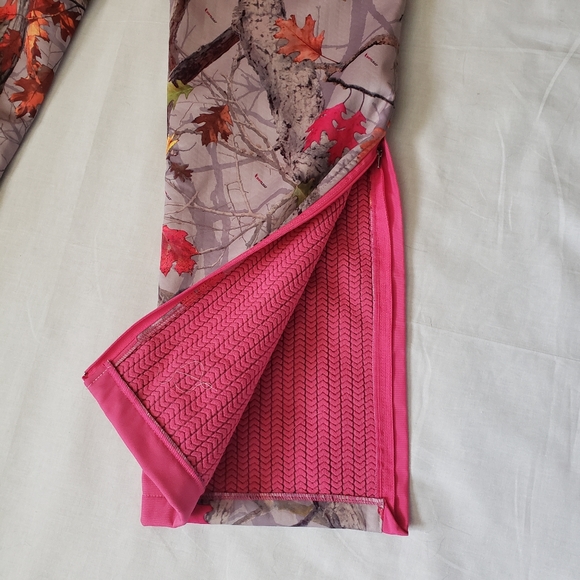 Ariat Hot Leaf Hunting Pants 12R Camo Pink - Picture 6 of 9